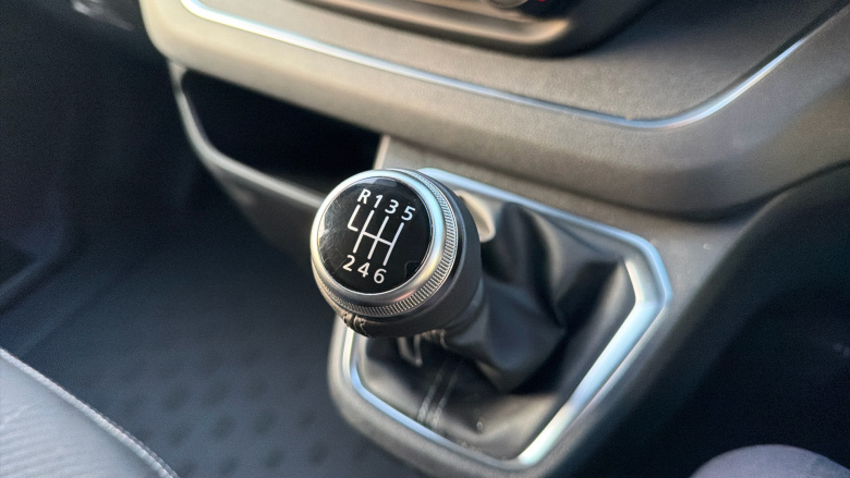 Renault Trafic Lwb Diesel LL30 Blue dCi 150 Extra [Safety] Crew Van